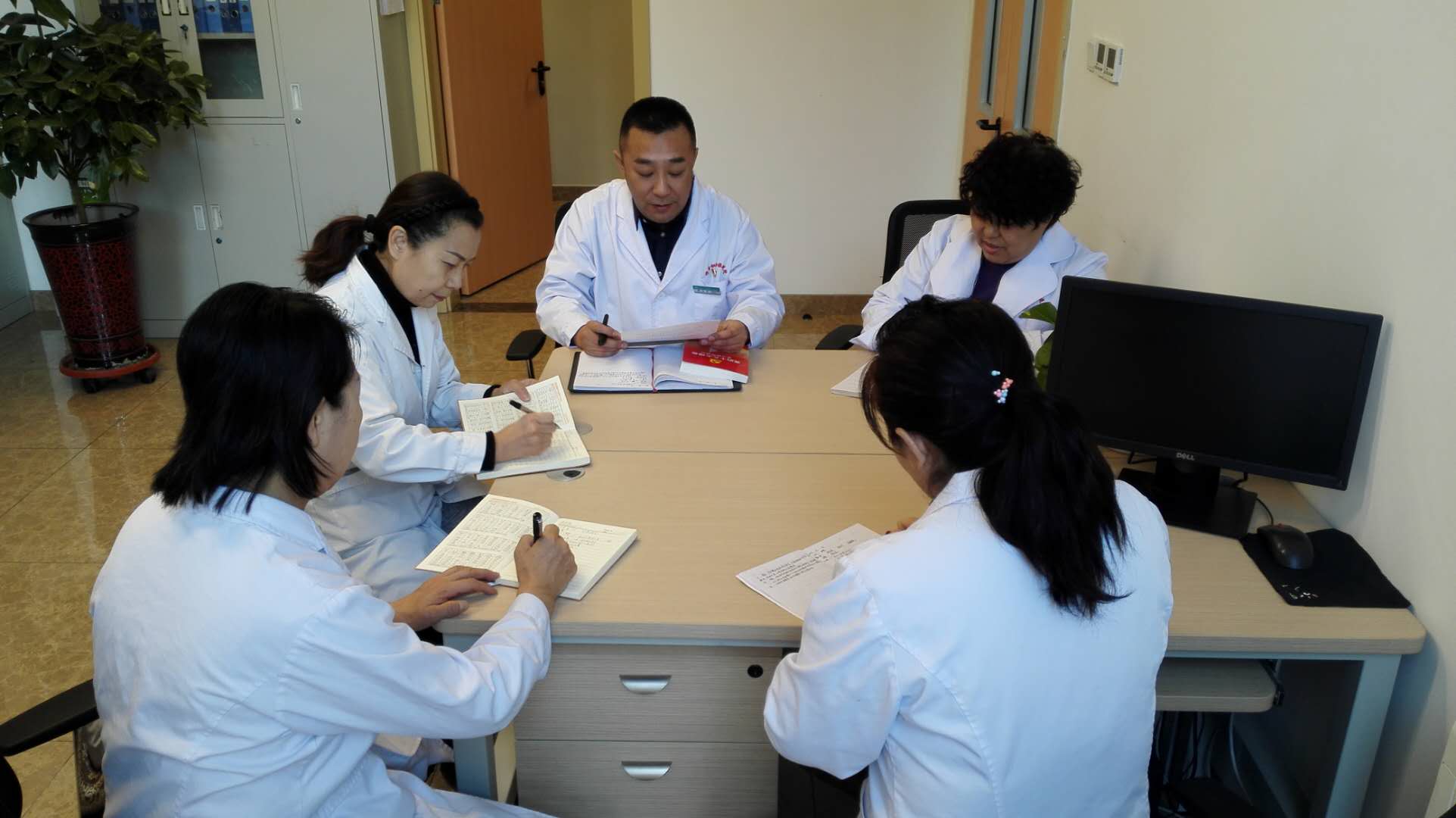 1522660881859473.jpg 學(xué)習(xí)照片.jpg